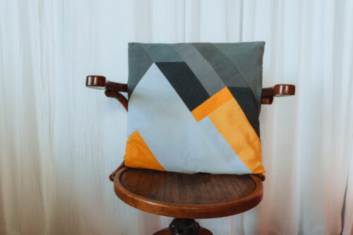 Grand Coussin Montagne Carré  Gris  Gris claire Jaune