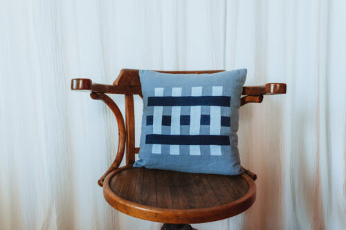 Coussin Quadrillé Carré 3 Bleu et arrière Beige